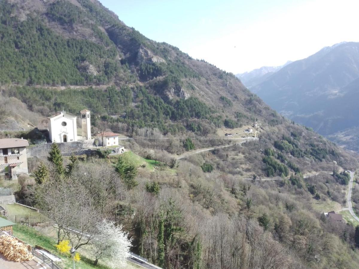 Locanda Dei Castellani Castel Condino Exterior foto